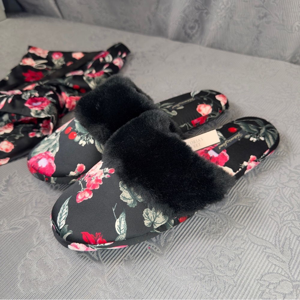 Victoria Secret Signature Satin Slippers Black Floral L Large 9/10